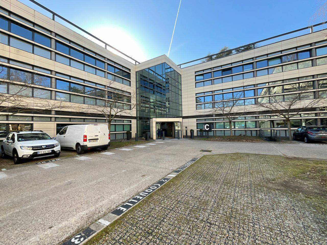 Bureau Écully 5648m² Location bureau Écully Rhône OLBUR2109164 3